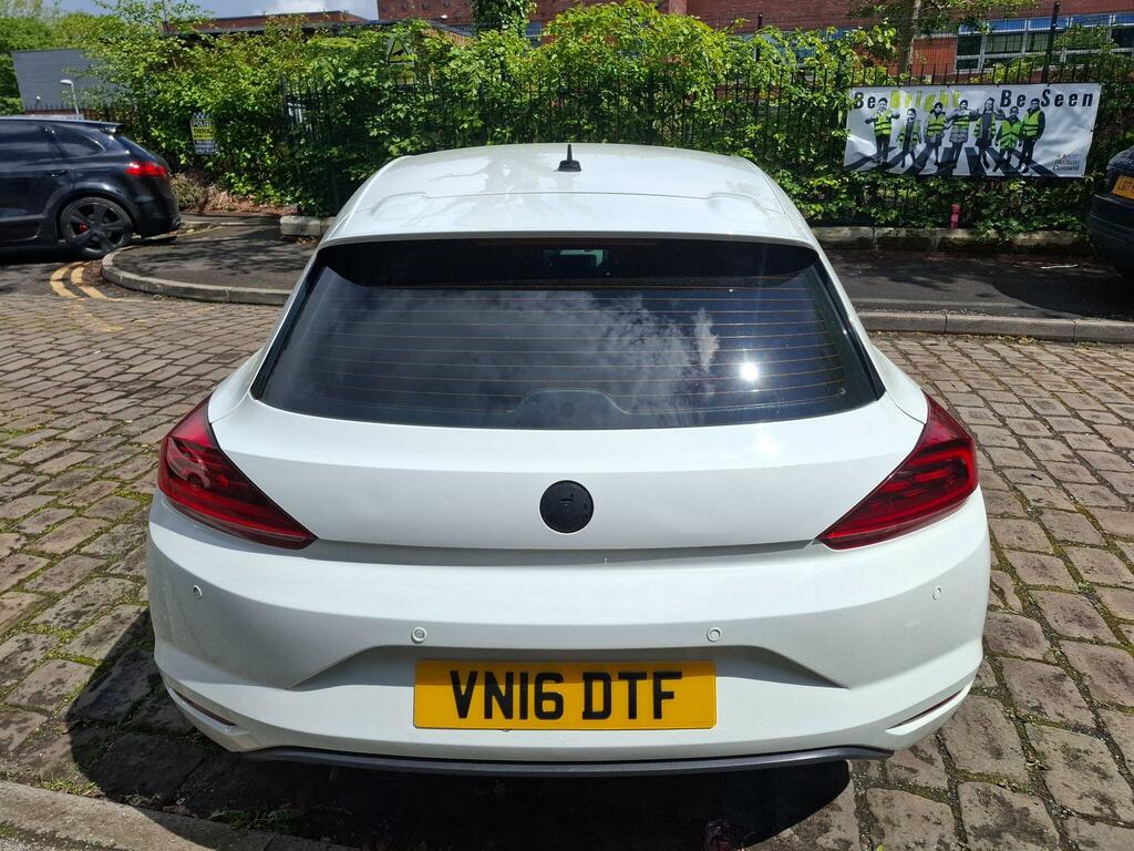Volkswagen Scirocco 1.4 Tsi Bluemotion Tech Euro 6 Ss VN16DTF White #4