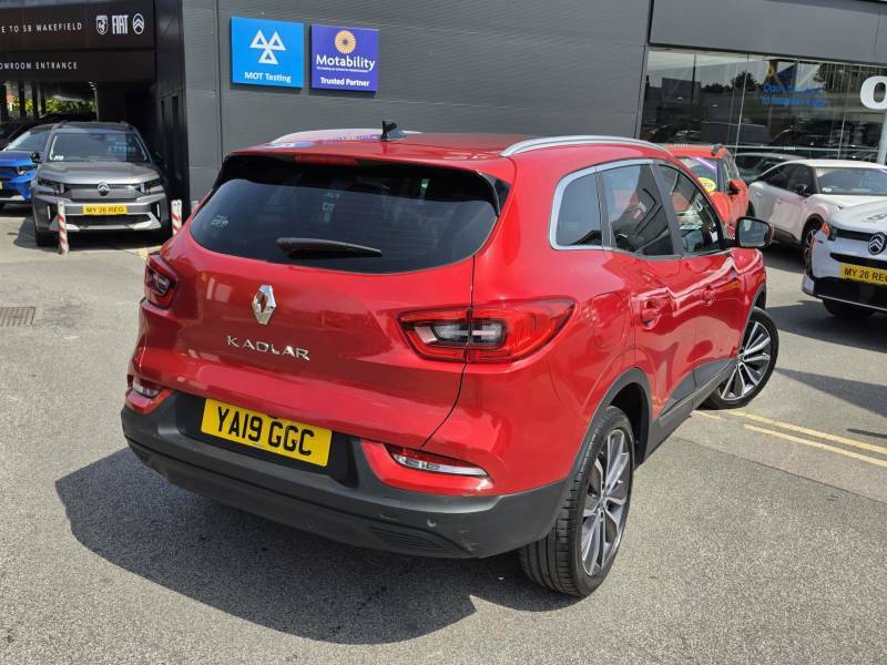Renault Kadjar 1.3 Tce Iconic - 2019 19 YA19GGC Red #4