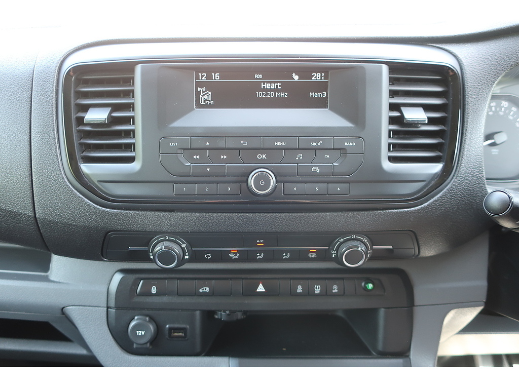 Toyota PROACE 1.6D 115 Comfort Van #20