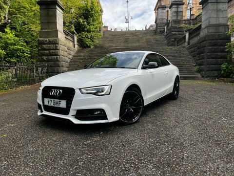 Audi A5 1.8 A5 Black White