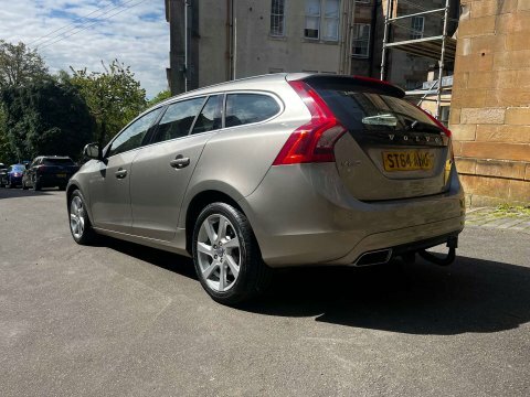 Volvo V60 2.0 V60 Se ST64AHU Gold #3