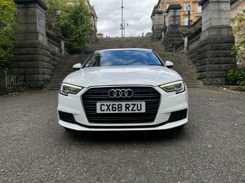 Audi A3 1.5 A3 Sportback CX68RZU White #4