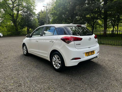 Hyundai I20 1.2 I20 Se FD17OFM White #3