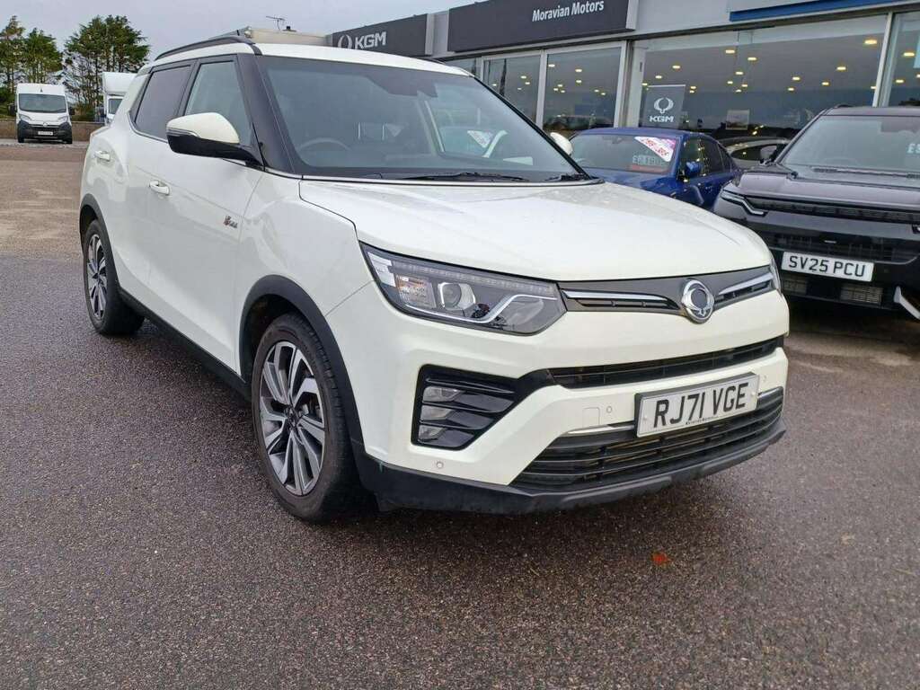 SsangYong Tivoli Ultimate T White #2