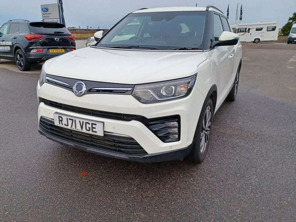 SsangYong Tivoli Ultimate T White #4