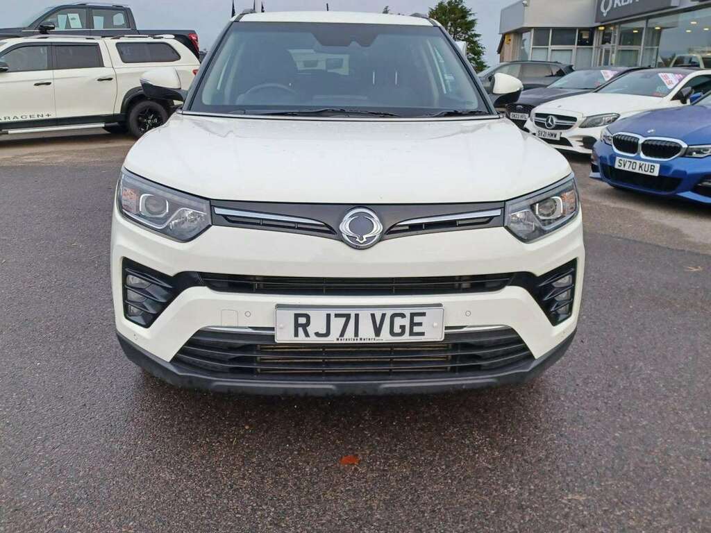 SsangYong Tivoli Ultimate T White #3