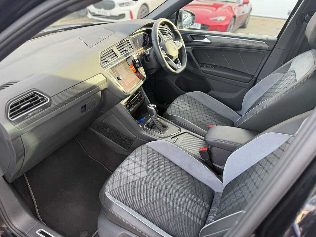Volkswagen Tiguan R-line Edition Tsi S-a SY72XWB Black #5