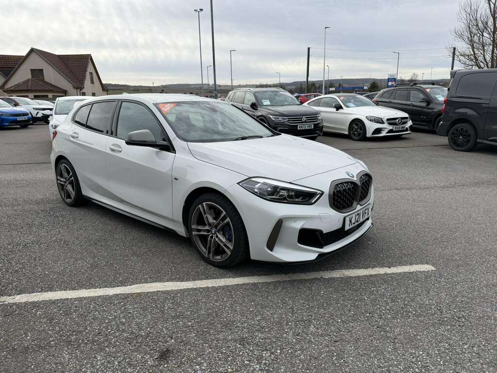 BMW M1 Xdrive 5dr Auto White