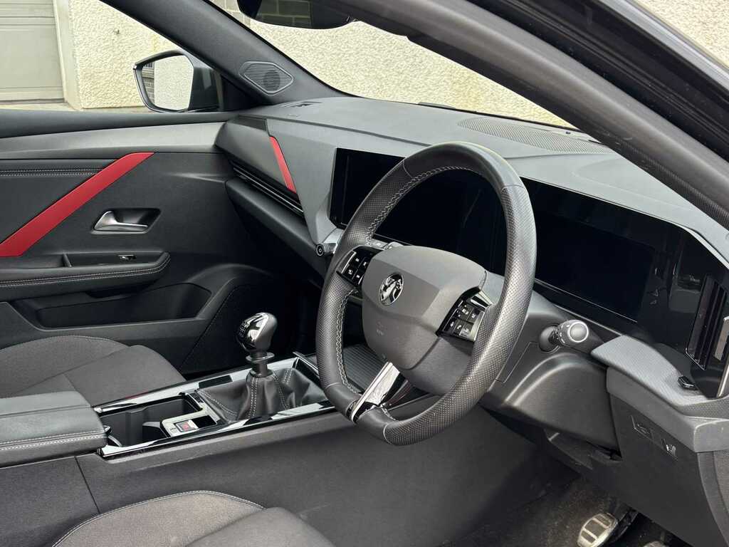 Vauxhall Astra 1.2 Turbo 130Ps Sri SY22XSK Black #4