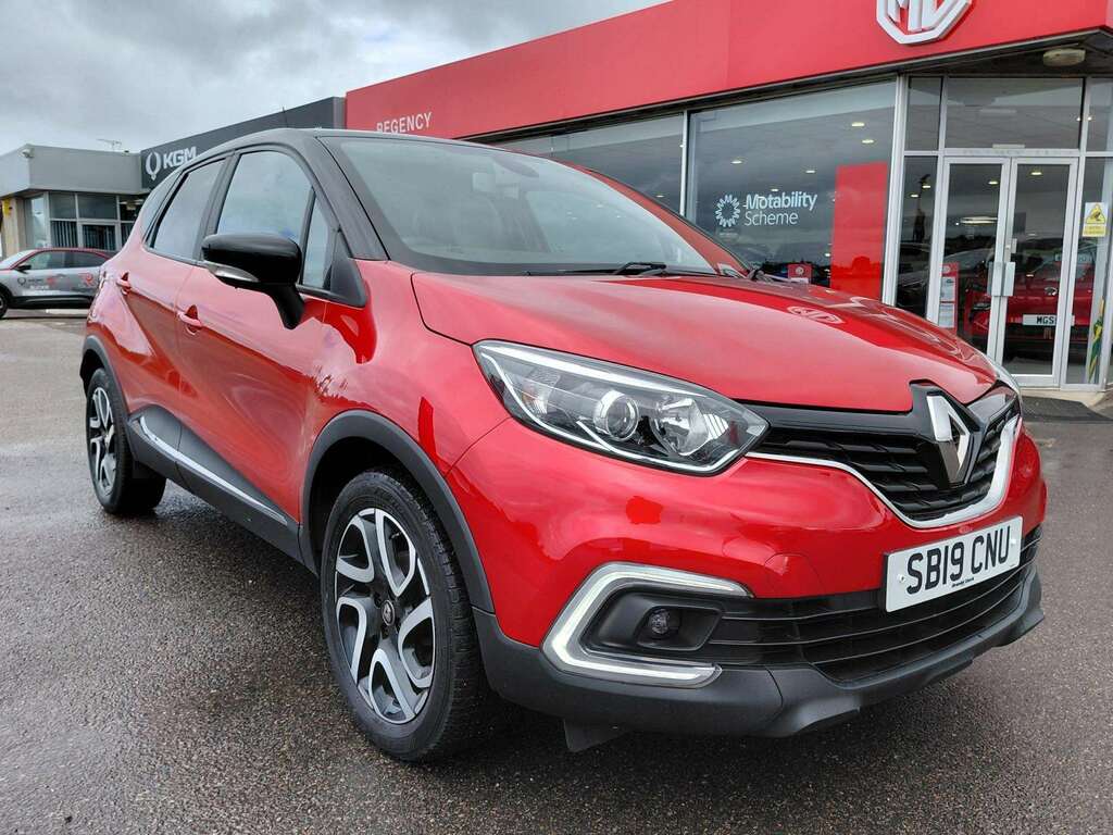 Renault Captur Iconic Tce SB19CNU #2