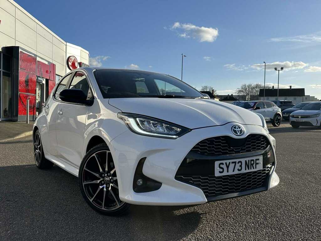 Toyota Yaris Gr Sport Hev Cvt