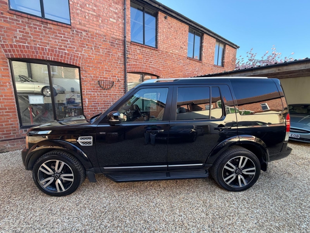 Land Rover Discovery 3 .0 Sdv6 Hse Luxury Black #2