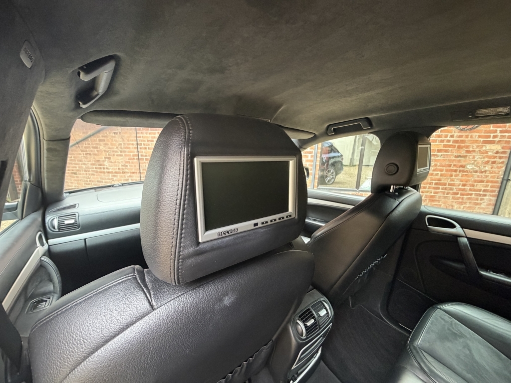 Porsche Cayenne Gts Tiptronic S Black #22