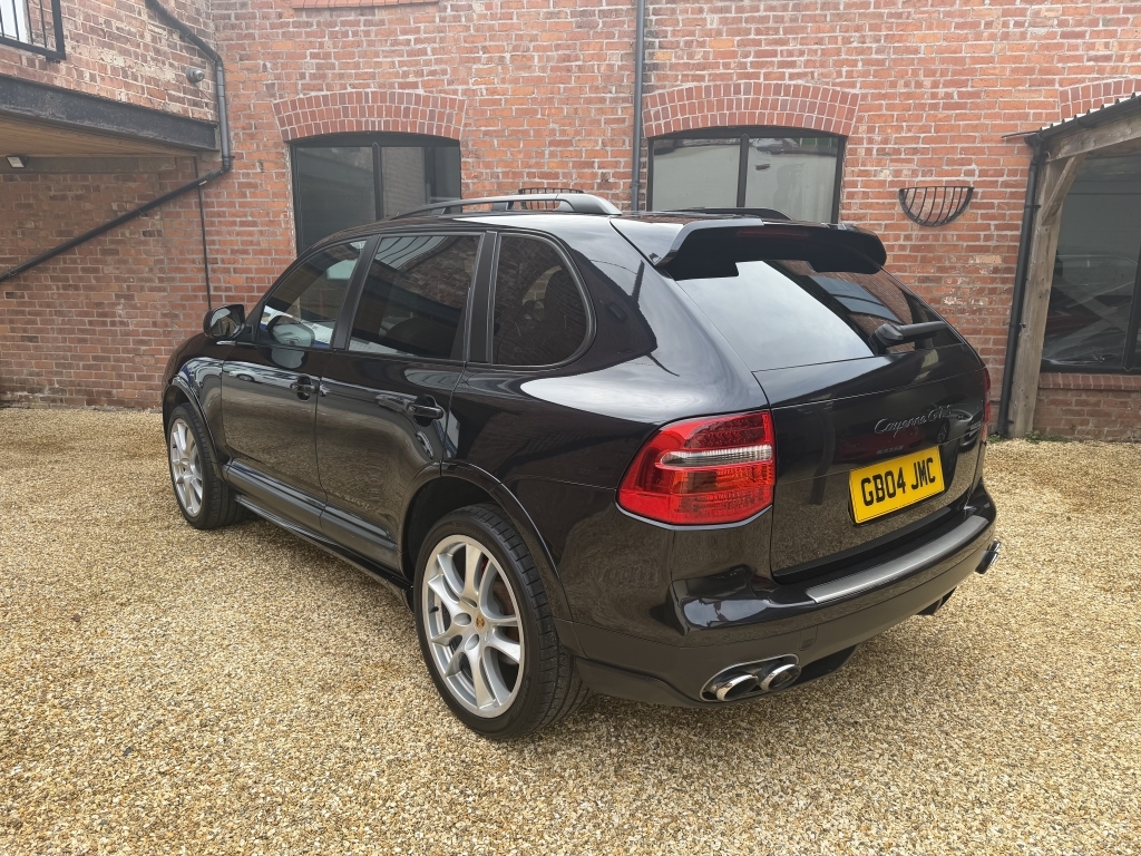 Porsche Cayenne Gts Tiptronic S Black #10
