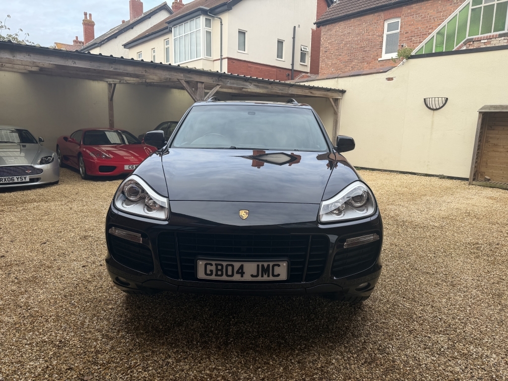Porsche Cayenne Estate 4.8 Gts Tiptronic S Black #3