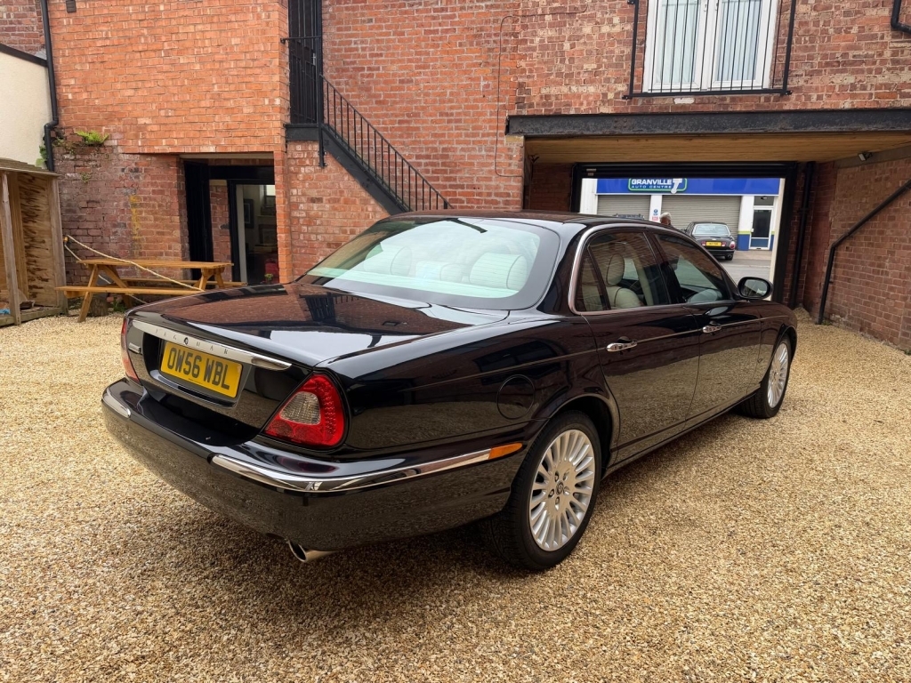 Jaguar XJ 2.7 Tdvi Executive Grey #9