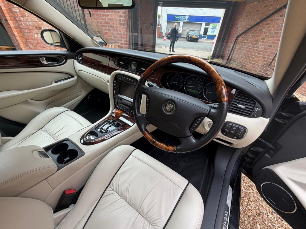 Jaguar XJ 2.7 Tdvi Executive Grey #14