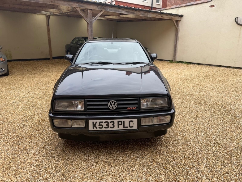 Volkswagen Corrado Hatchback 2.0 16V Black #3