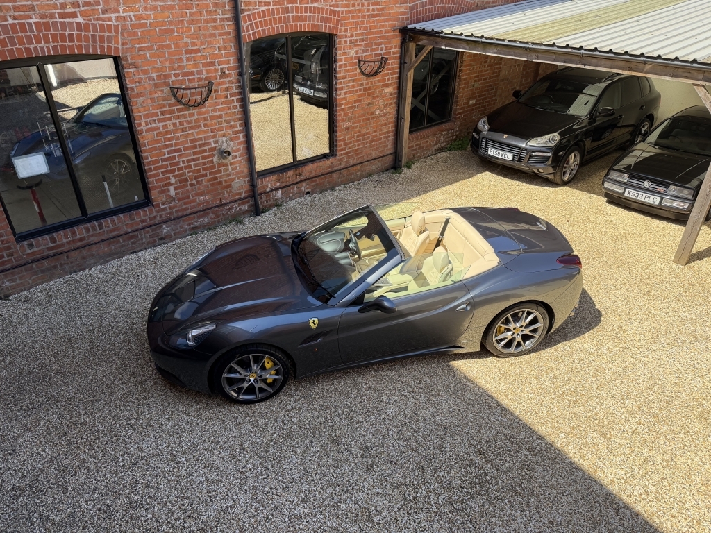 Ferrari California Convertible 4.3 2 Plus 2 Grey #5