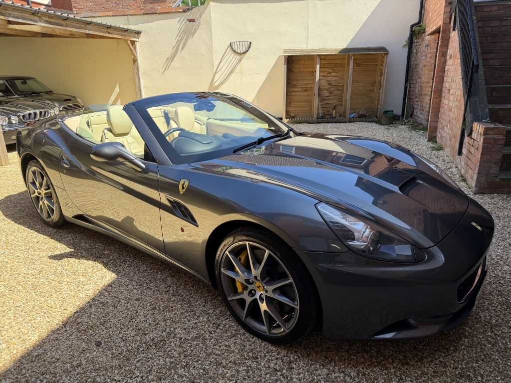Ferrari California Convertible 4.3 2 Plus 2 Grey #6