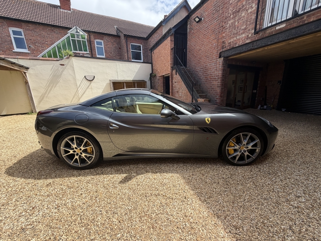 Ferrari California 2 Plus 2 Red #18