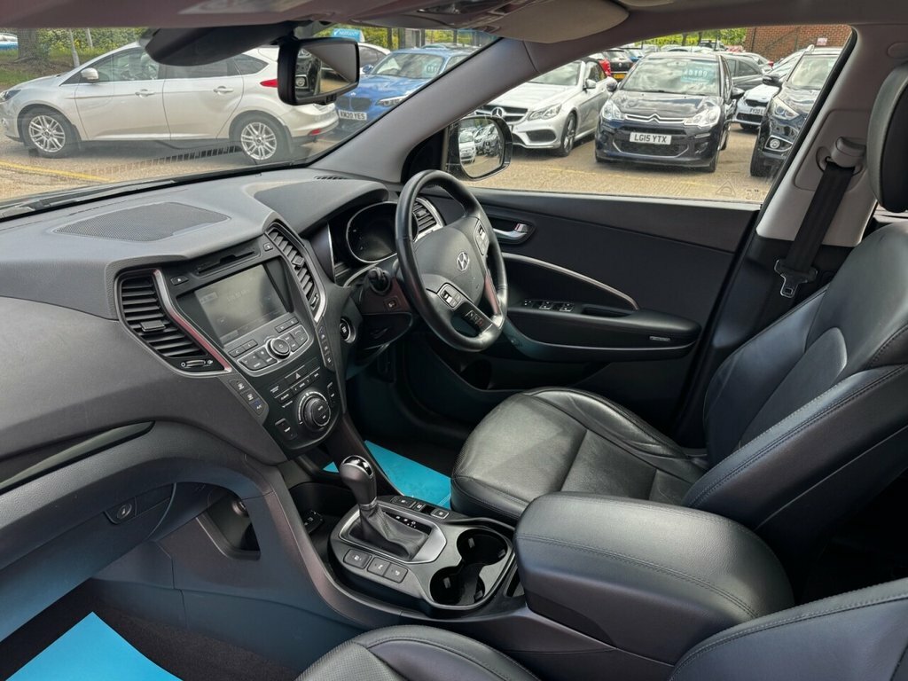Hyundai Santa Fe 2.2L Premium Se Black #3