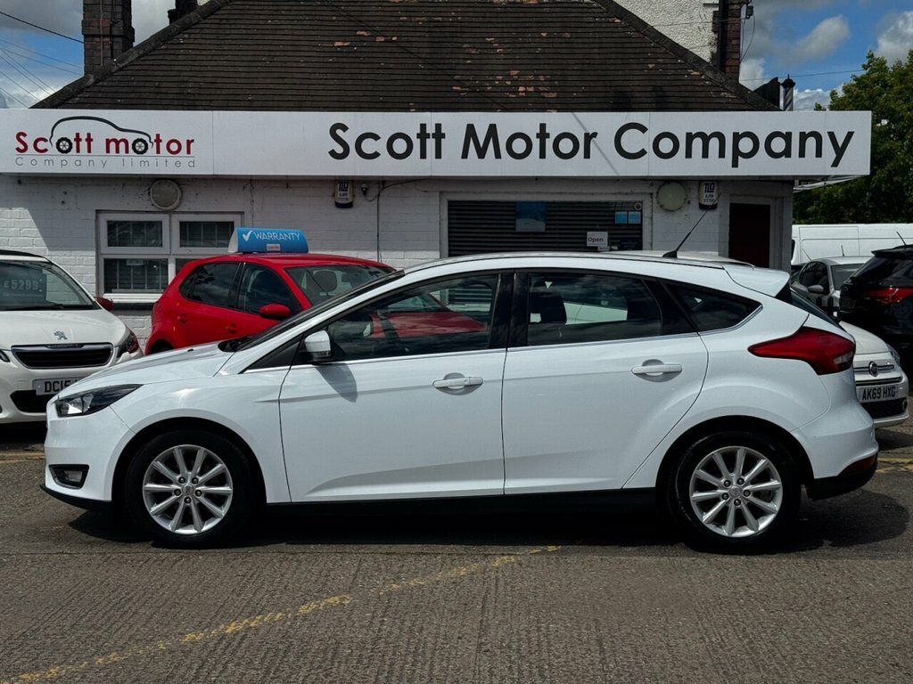 Ford Focus 1.5L Titanium OU15ZPZ White #5