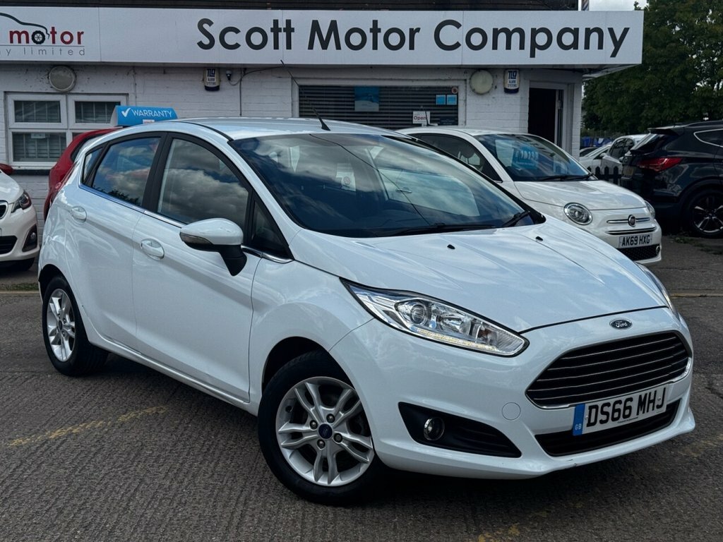 Ford Fiesta 1.3L Zetec White