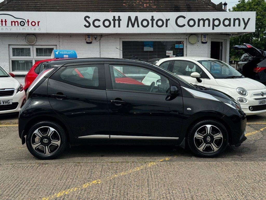 Toyota Aygo 1L X-clusiv MF64KYS Black #6