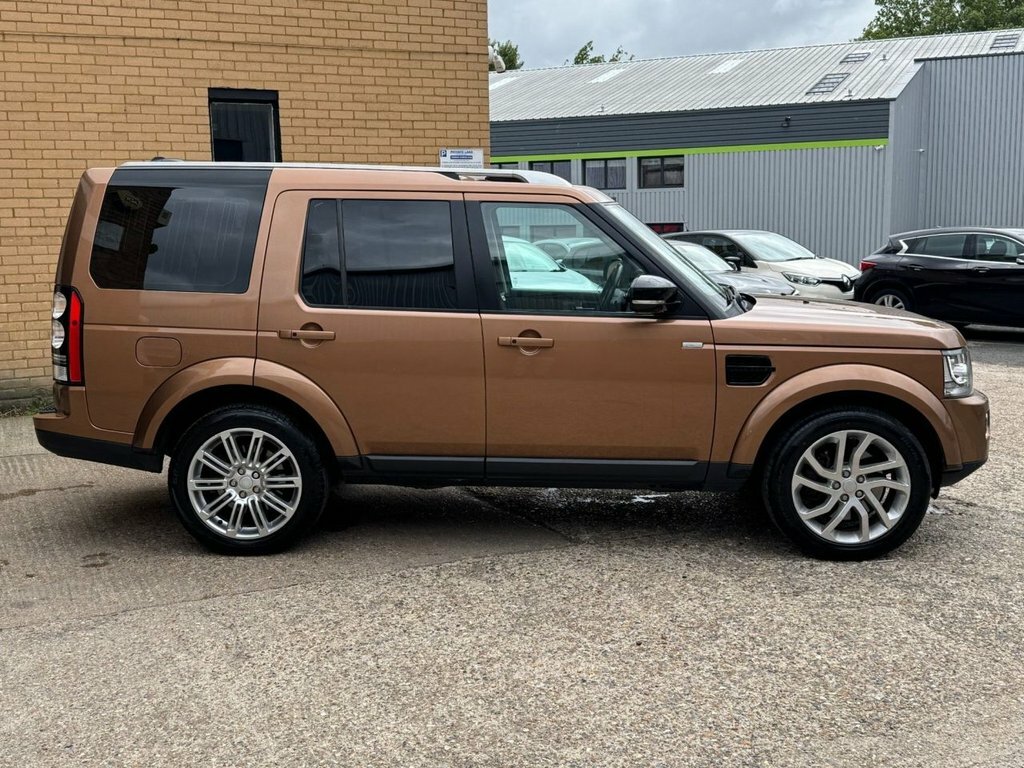Land Rover Discovery 4 3L Landmark A9JRX Orange #4