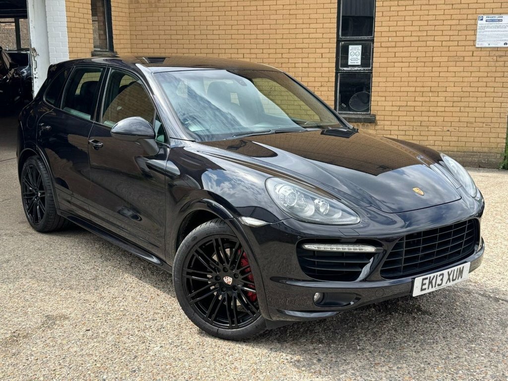 Porsche Cayenne 4.8L Gts Black