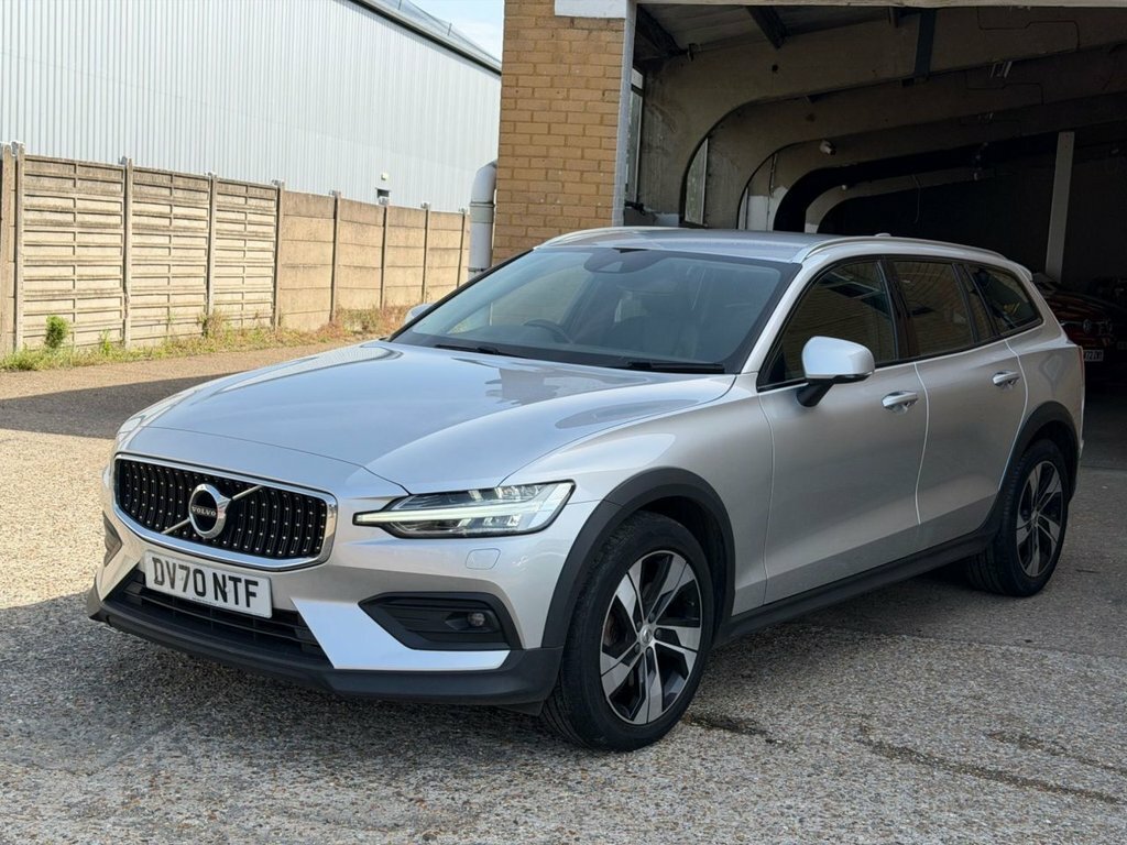 Volvo V60 Cross Country 2L Null DV70NTF Silver #4