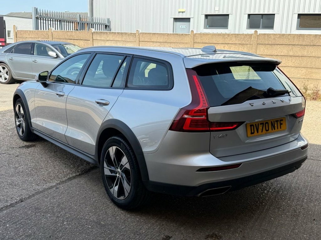 Volvo V60 Cross Country 2L Null DV70NTF Silver #6