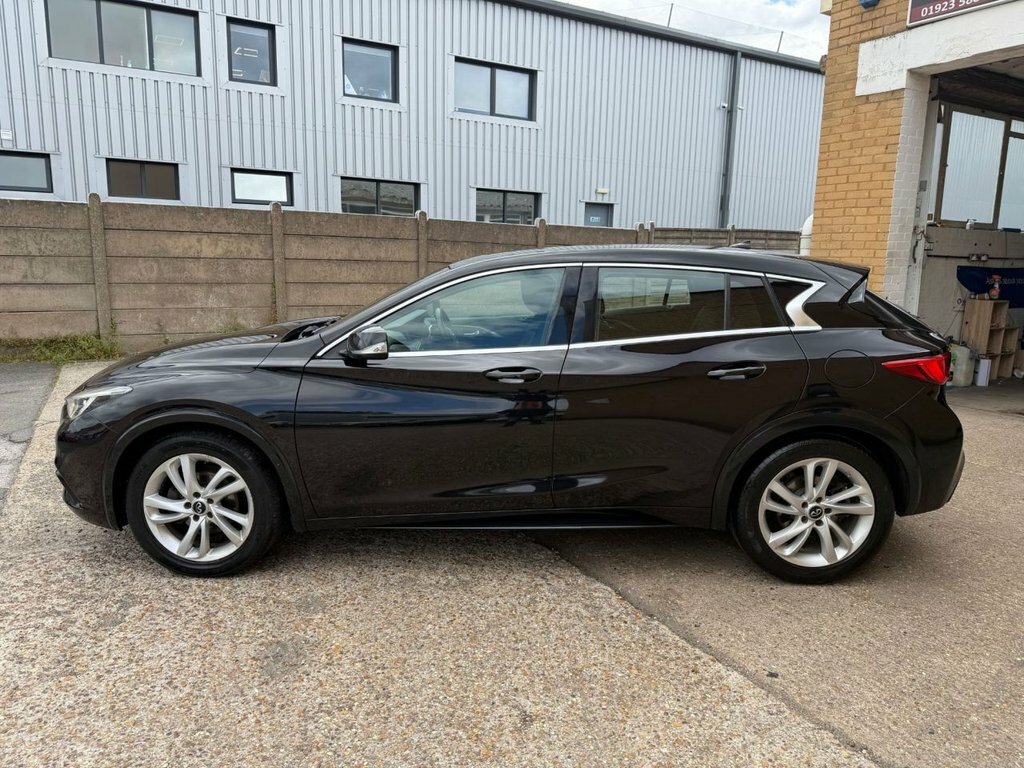 Infiniti Q30 1.5L Se RX17ZFU Black #5