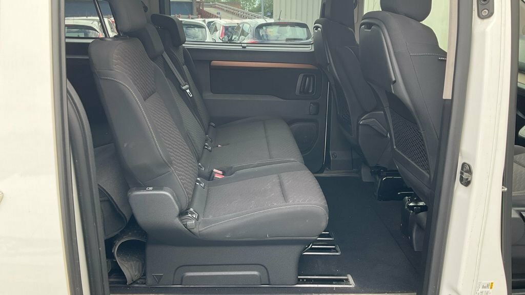 Toyota Proace Verso D Shuttle White #9