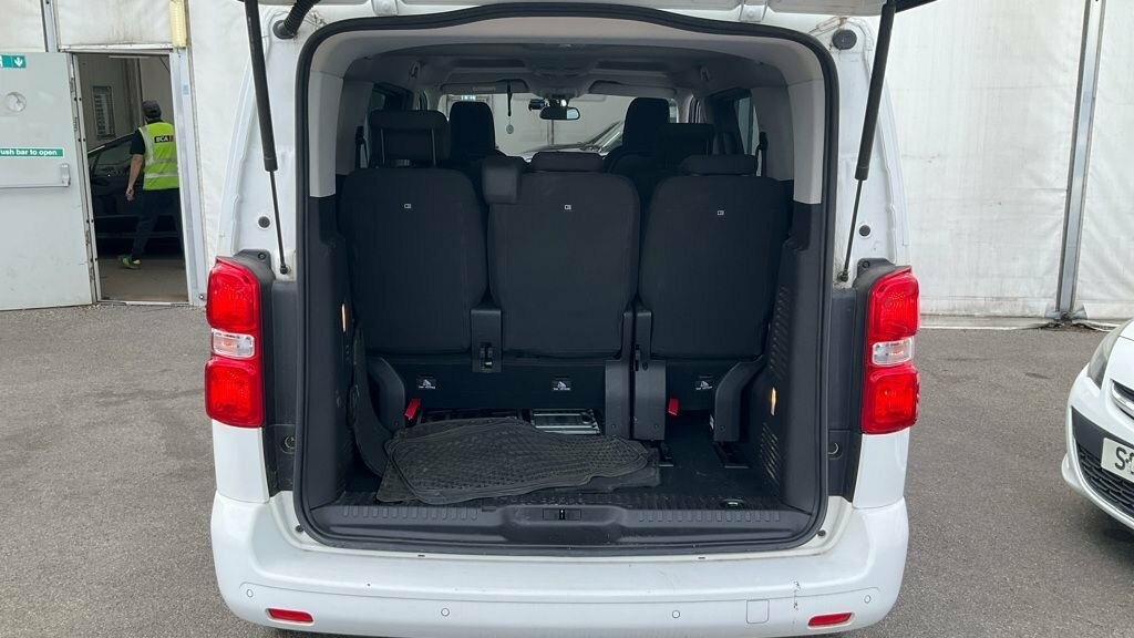 Toyota Proace Verso D Shuttle White #8