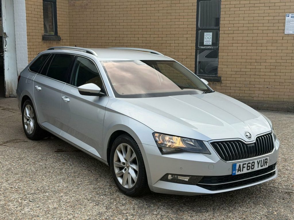 Skoda Superb 1.5L Se Technology AF68YUR Silver #2