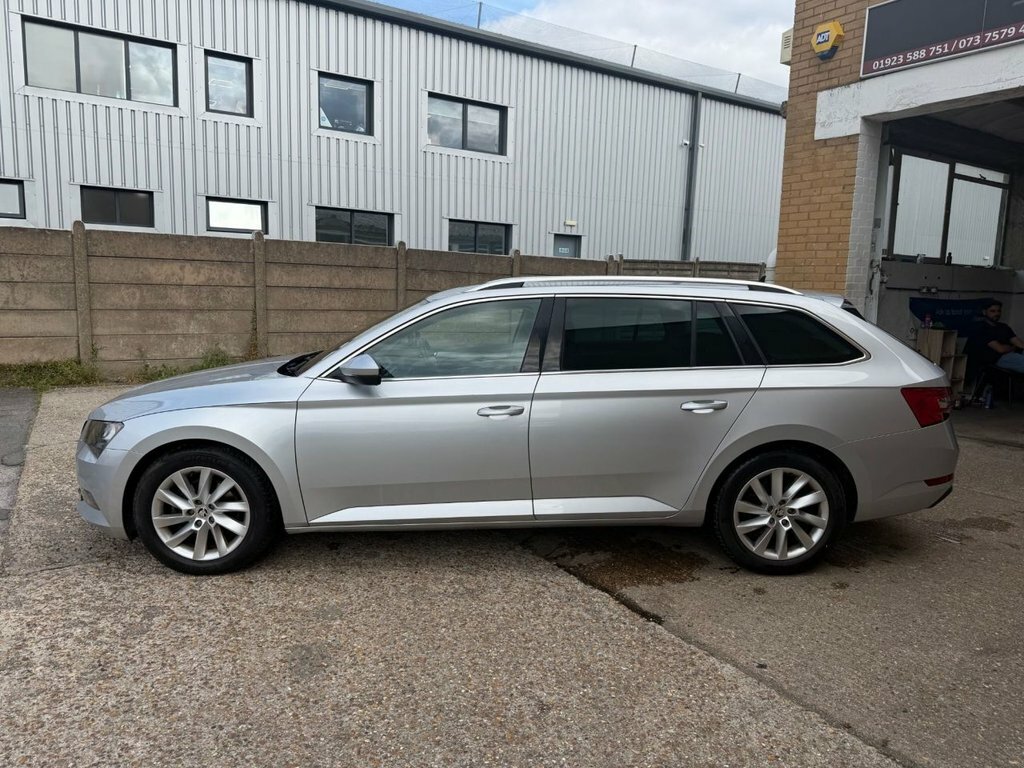 Skoda Superb 1.5L Se Technology AF68YUR Silver #5