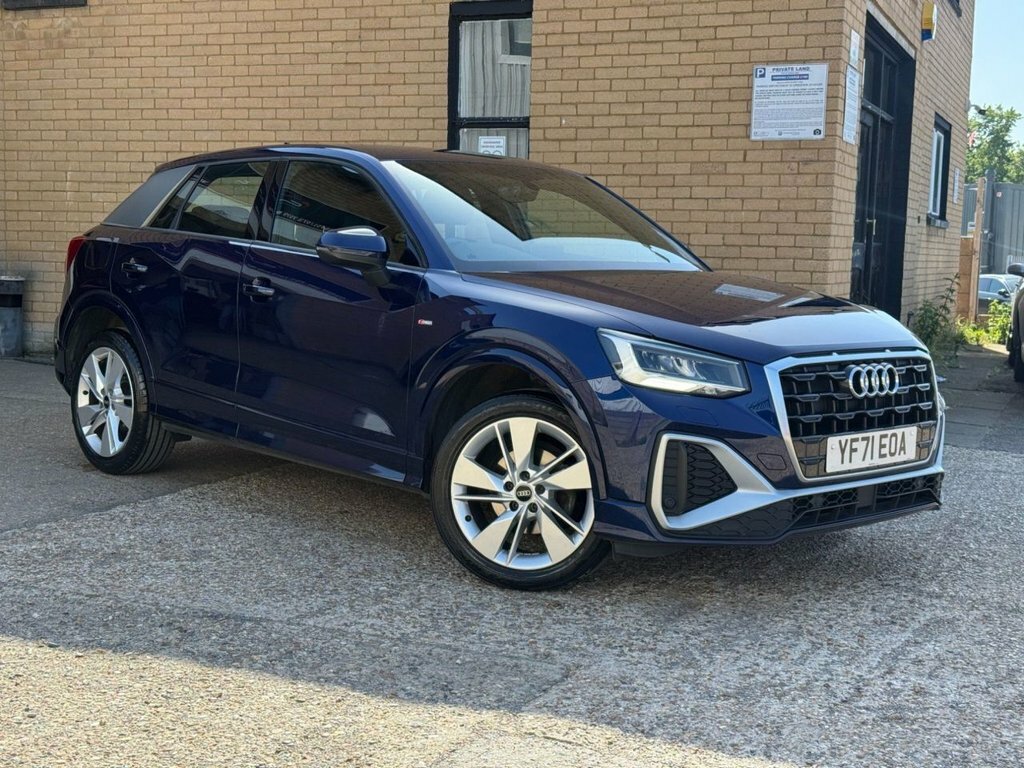 Audi Q2 2L S Line Blue