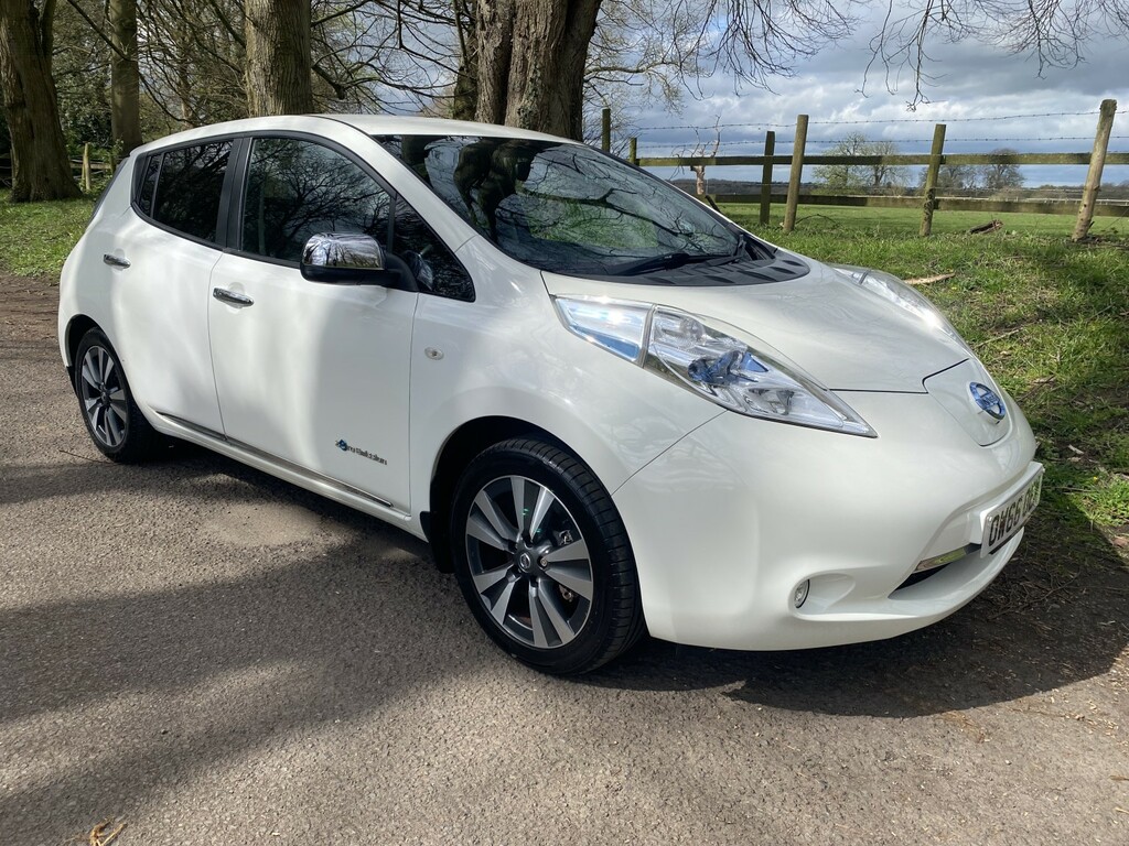 Nissan Leaf Hatchback 30Kwh Tekna 2017 White