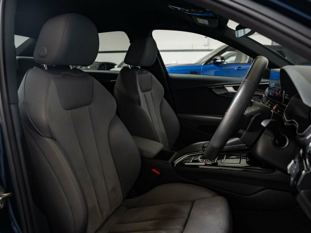 Audi A4 2L Black Edition LS73FNG Blue #6
