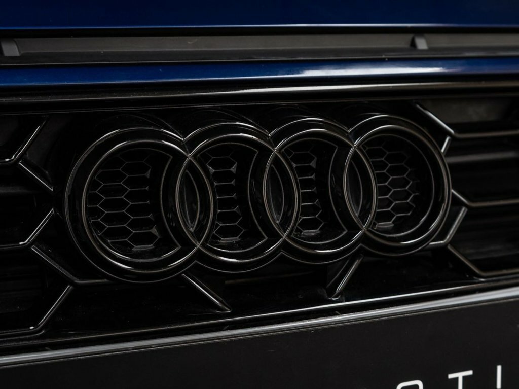 Audi A4 2L Black Edition LS73FNG Blue #4