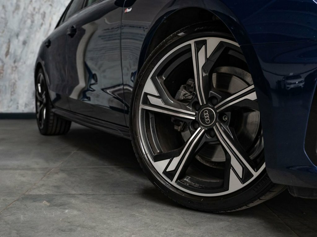Audi A4 2L Black Edition LS73FNG Blue #5