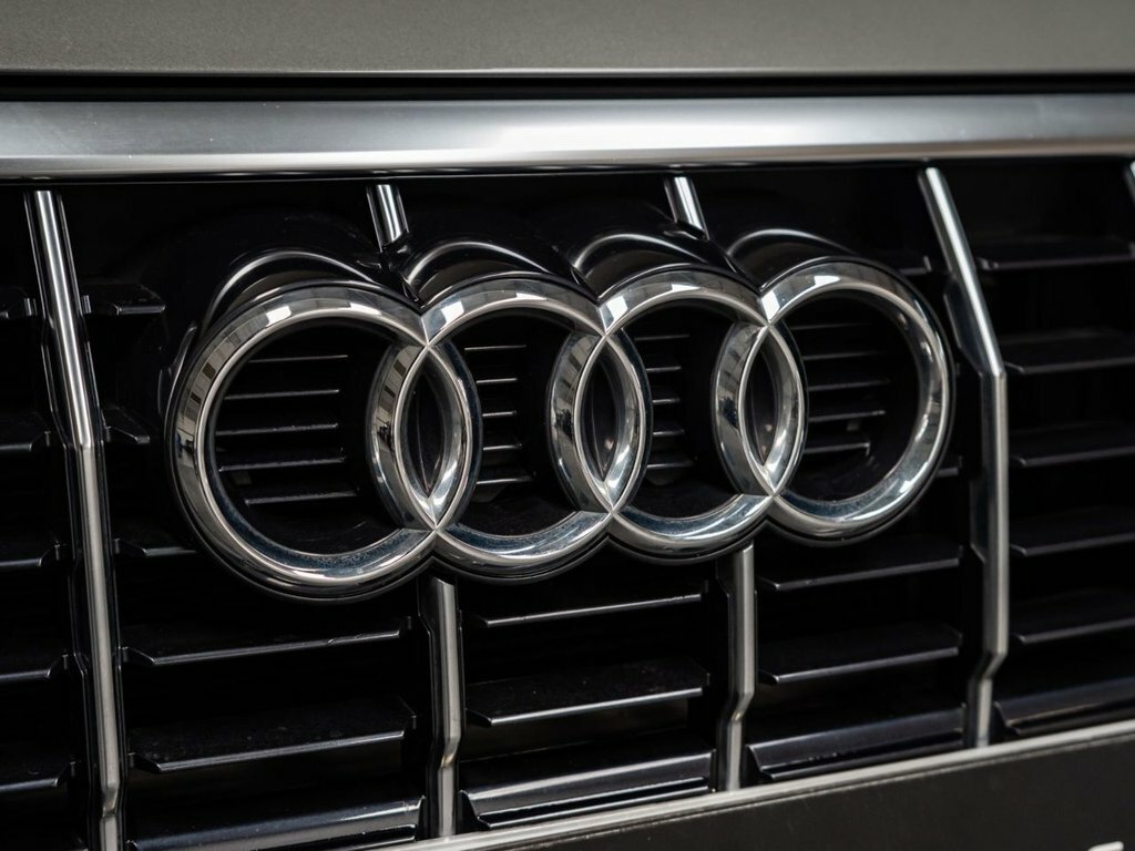 Audi Q3 2L S Line DE20AVY Grey #4
