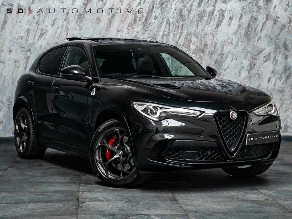 Alfa Romeo Stelvio 2.9L Quadrifoglio Black