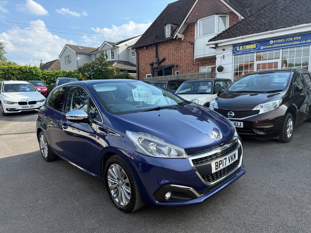 Peugeot 208 1.2 Puretech Allure Hatchback Eu Blue