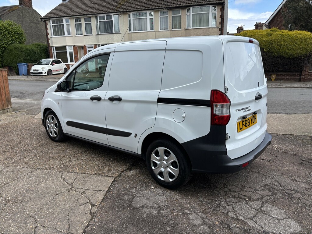 Ford Transit Courier 1.5 Tdci Trend 2019 White #3