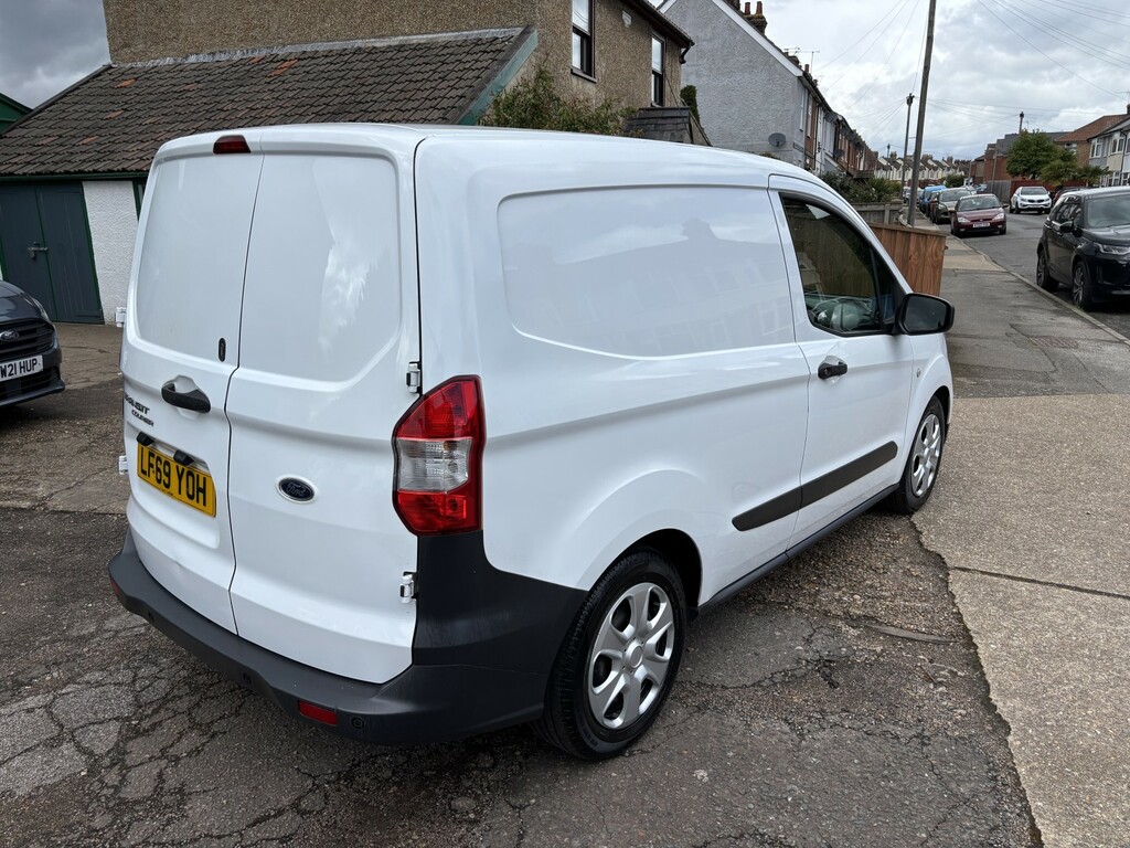 Ford Transit Courier 1.5 Tdci Trend 2019 White #5