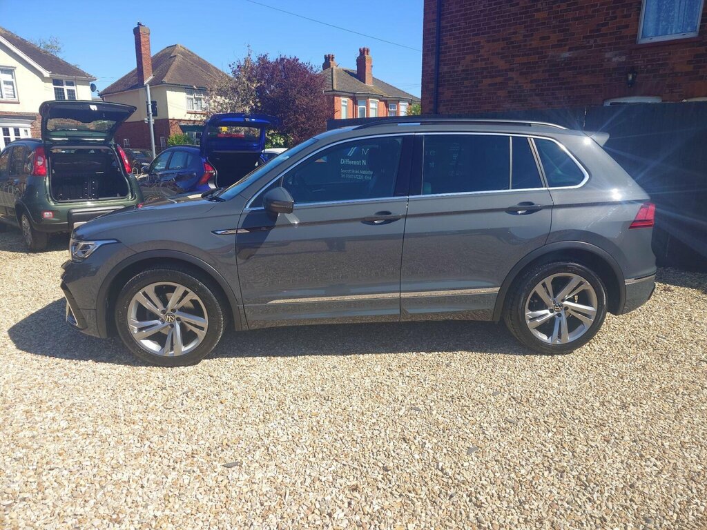 Volkswagen Tiguan 1.5 Tsi R-line Edition Dsg Euro 6 Ss AE23YBR  #4