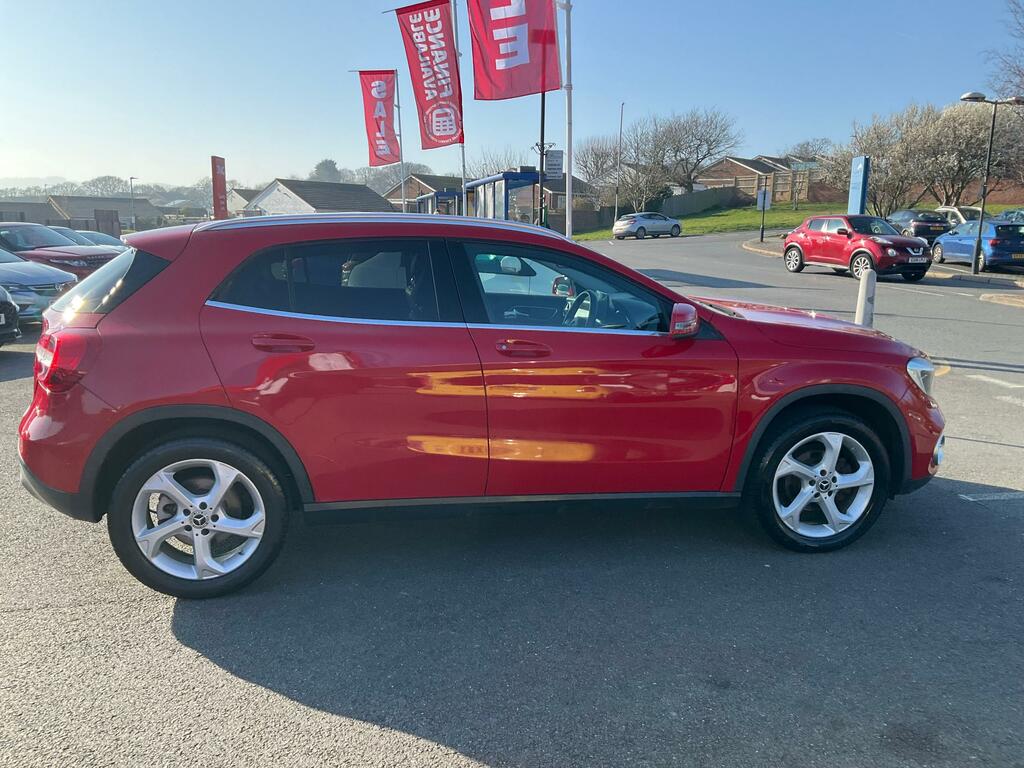 Mercedes-Benz GLA Class 1.6 Gla200 Sport Executive Suv 7G-dct Red #5
